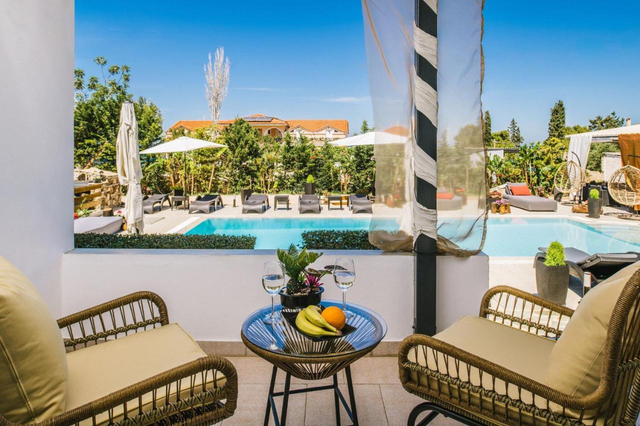Villa Corali Apartments Sea Breath & Pool Amoudi Exterior foto